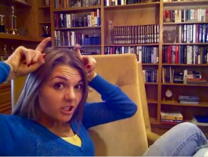 File:0100-Bree horns.jpg