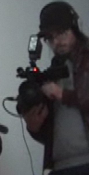 File:KM128-PatriciasCameraMan3.jpg