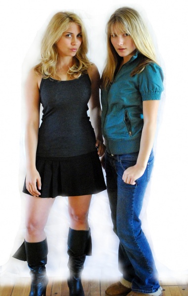 File:Siblings2.jpg