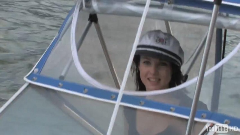 File:LAST-019-Chasonboat.jpg