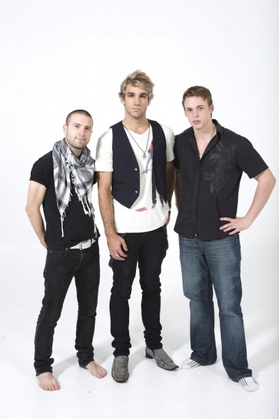 File:LastCrew.jpg
